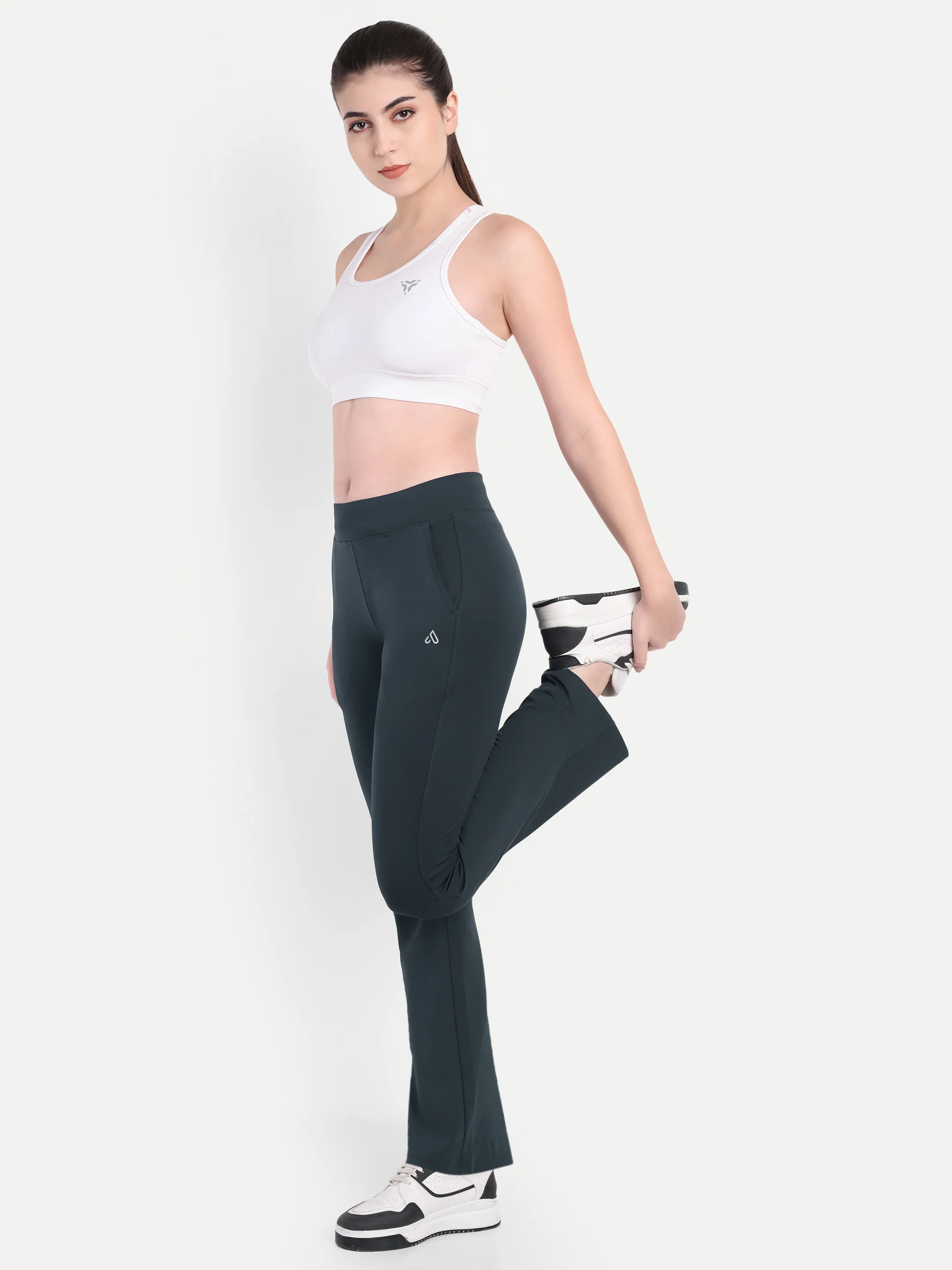 ecomm female shoot